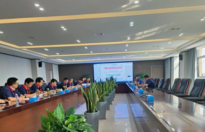 運(yùn)用浙江‘千萬工程’經(jīng)驗(yàn)案例，加強(qiáng)公司5S管理工作會議