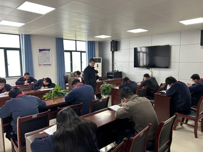 建材公司、檢測公司聯(lián)合開展管理人員業(yè)務(wù)提升考試